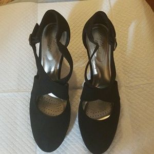 Payless Suede black high heel
